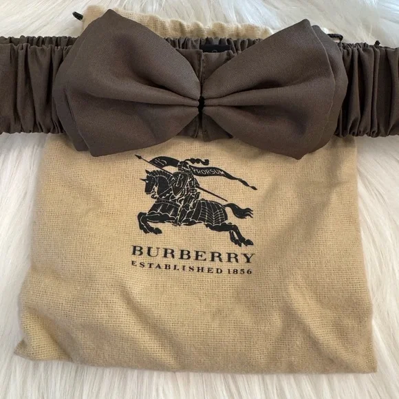 Burberry Olive-colored Bow Belt - Size Small with Elastic - Picture 11 of 14